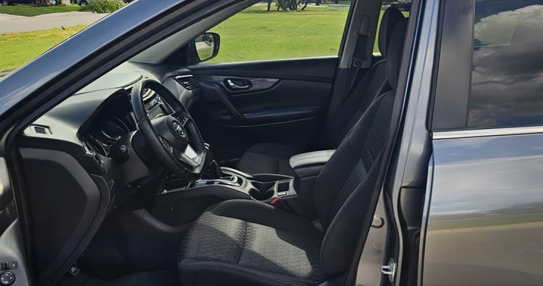 Nissan Rogue SV 2020