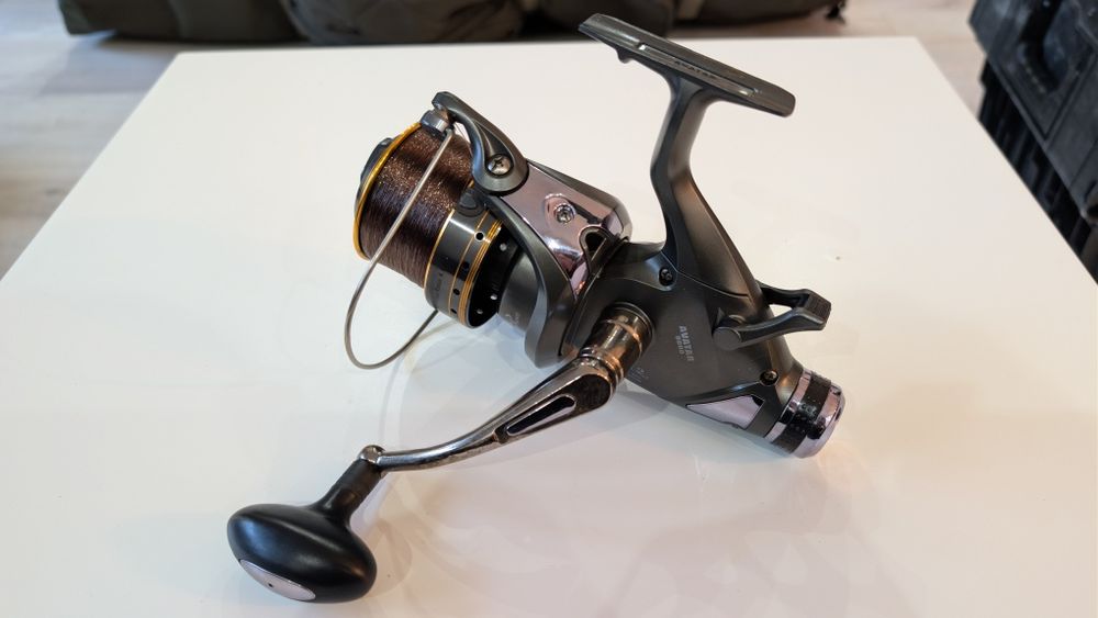 Kołowrotek Shark Avatar 9000