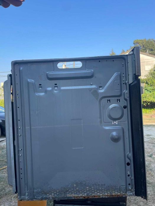 Vendo forno Zanussi, com pouco uso!