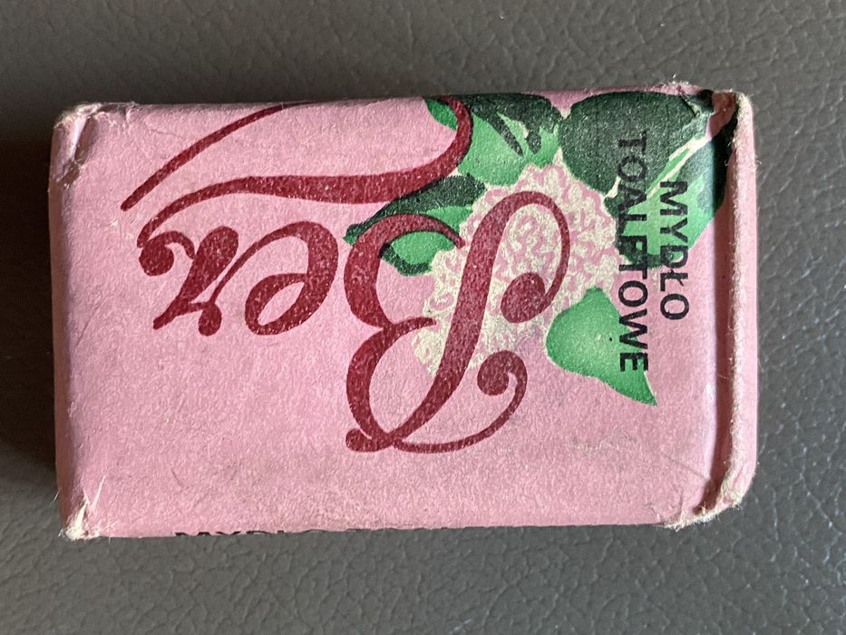 Mydlo popularne o zapachu bzu PRL