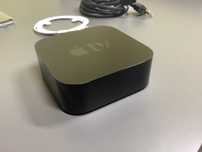 Apple TV HD 32 GB (1080p, Model A1625) – Czarny, jak nowy, pudełko