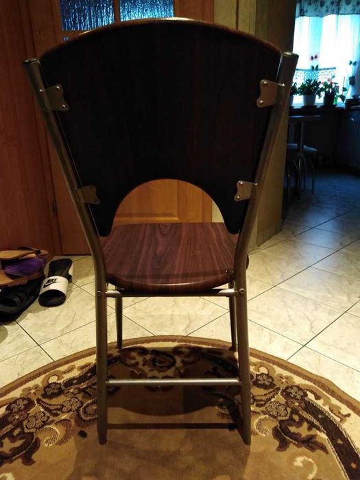 zestaw mebli krzesła stolik 200zł