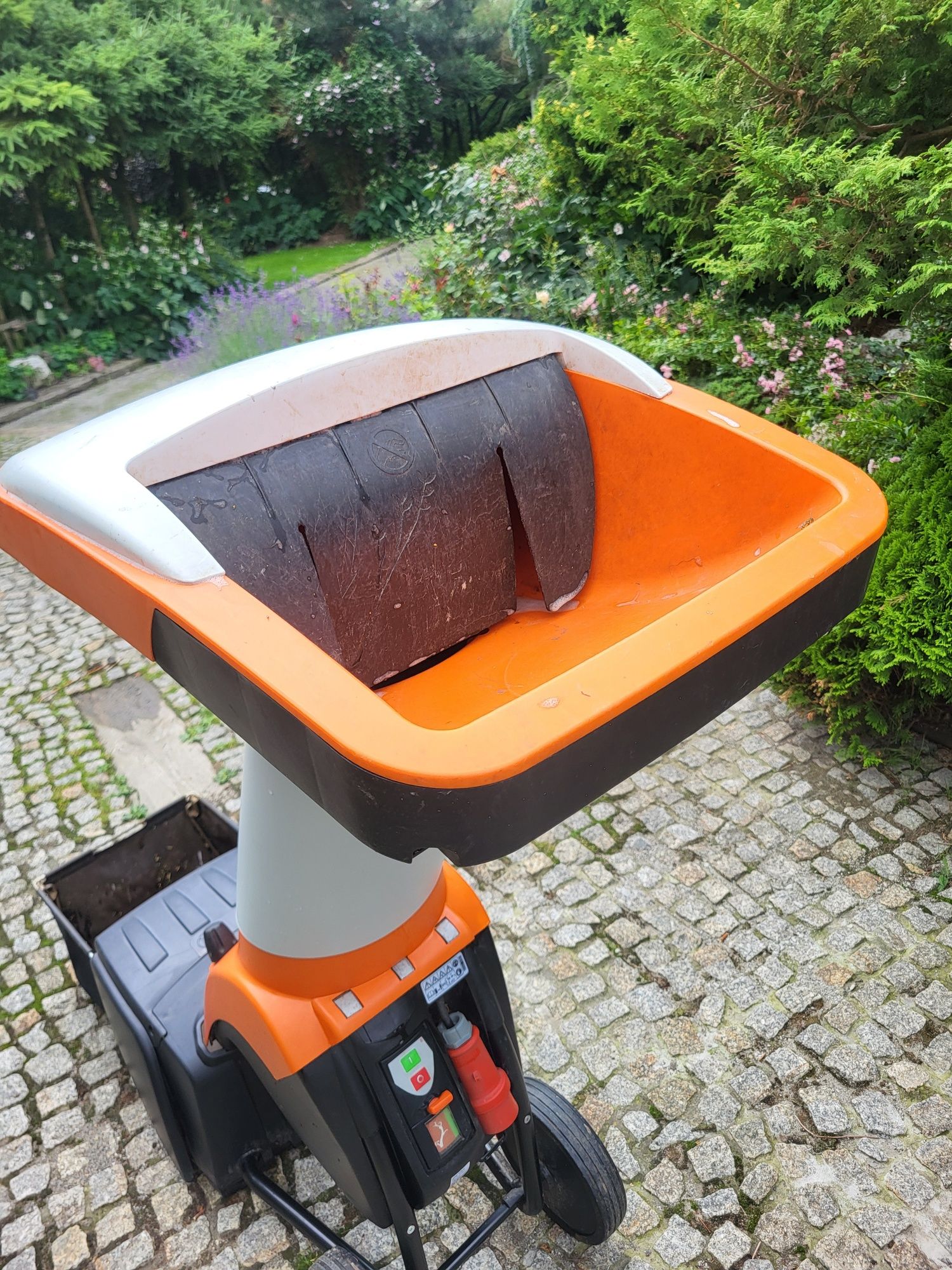 Rozdrabniacz, rębak do gałęzi Stihl GHE 375, 400V