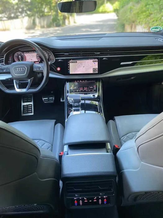 Разборка Audi Q3 капот Б/У автозапчастини  Q5 Q7 Q8