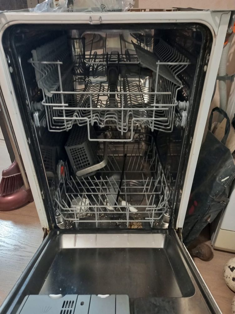 Посудомоечная машина Electrolux
