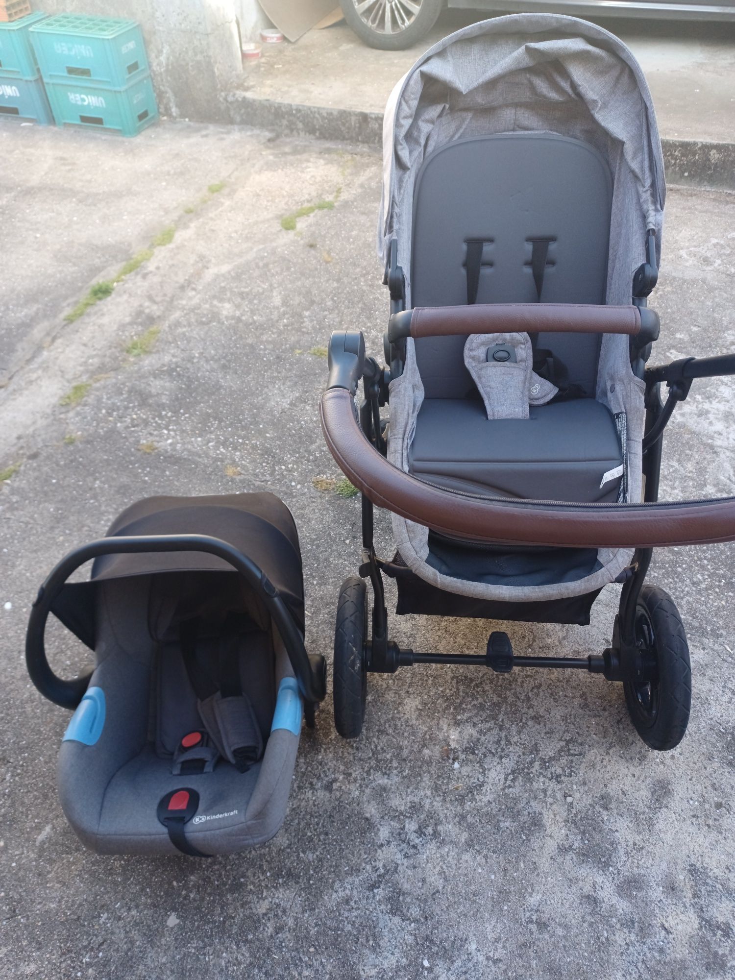 Vendo carro de bebé e ovo