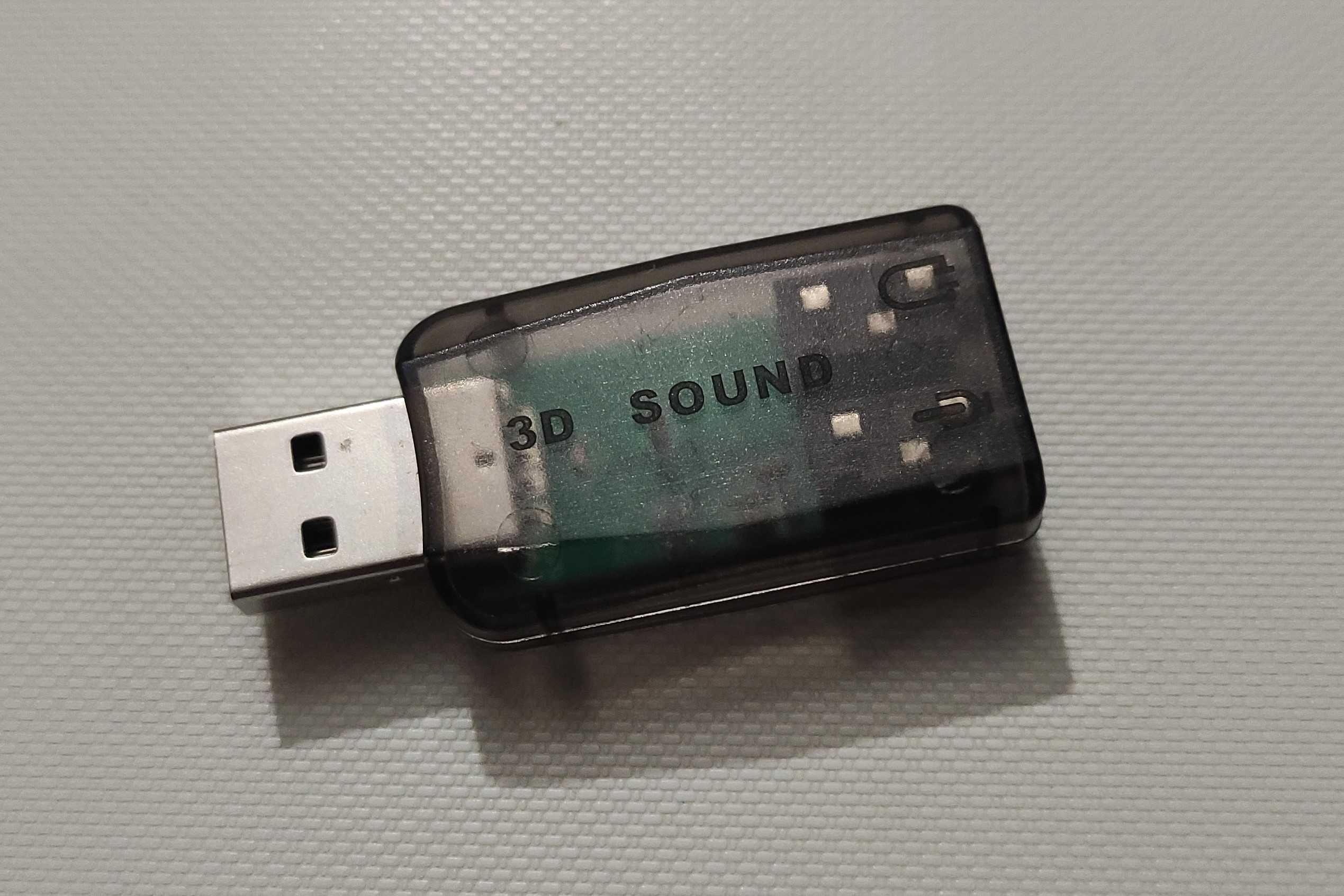 Миниатюрная звуковая карта USB 3D Sound для компьютера или ноутбука.