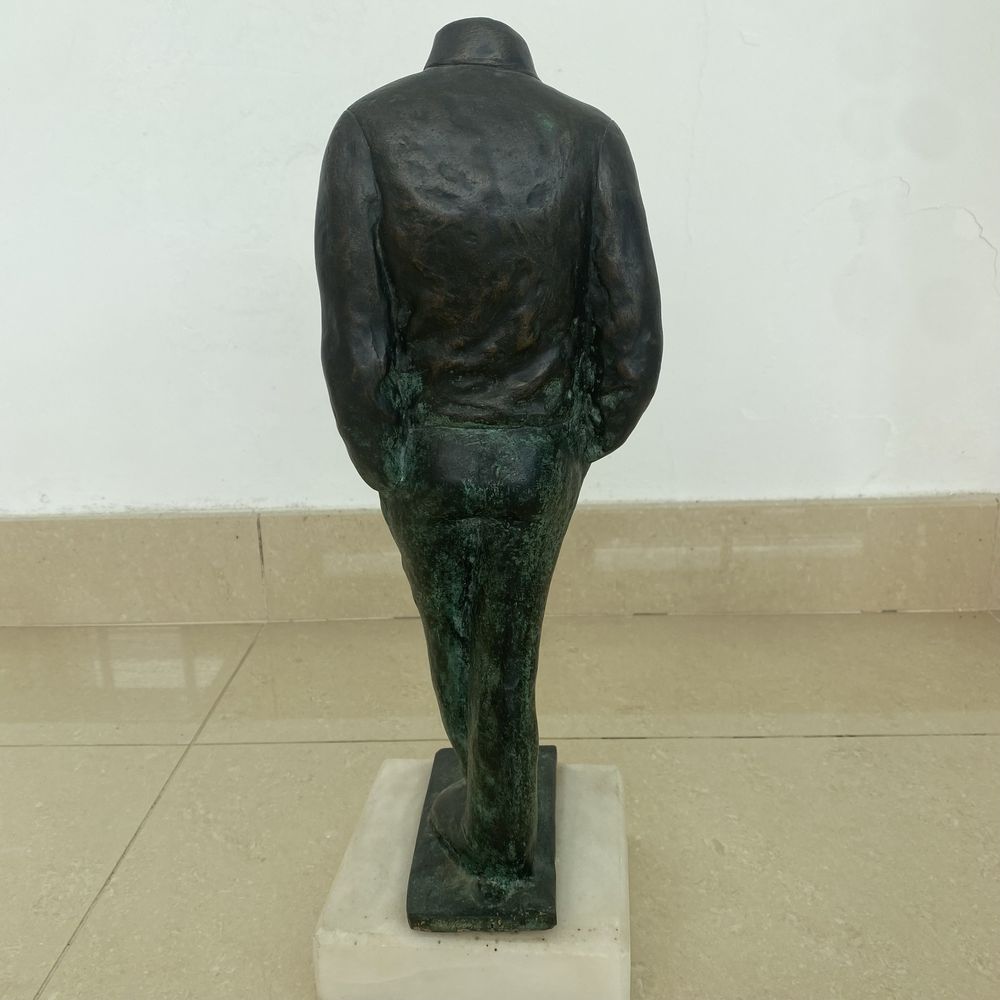 Escultura em bronze