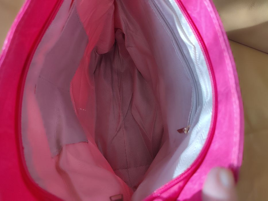 Torebki do wyboru:różowa i zielona