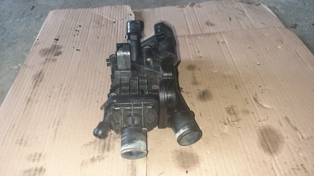 Obudowa termostatu 2.0 tdci. Bluehdi.  Ford. Citroen.  Peugeot