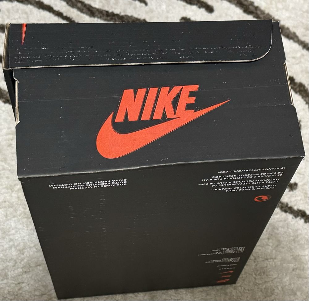 Коробка для обуви Nike