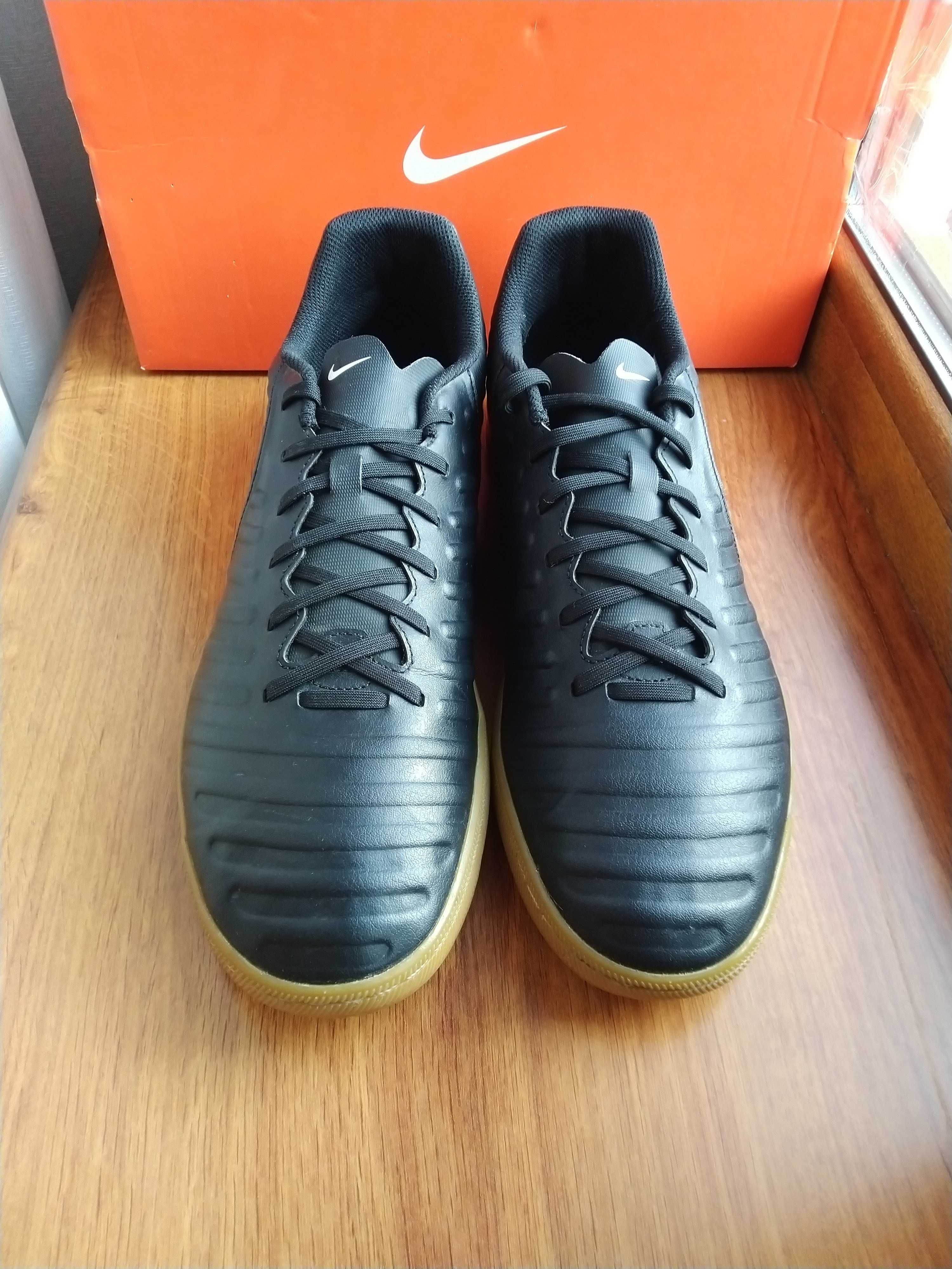 Футзалки 45 - 46 Nike TiempoX Rio III. Оригінал. бутси копи