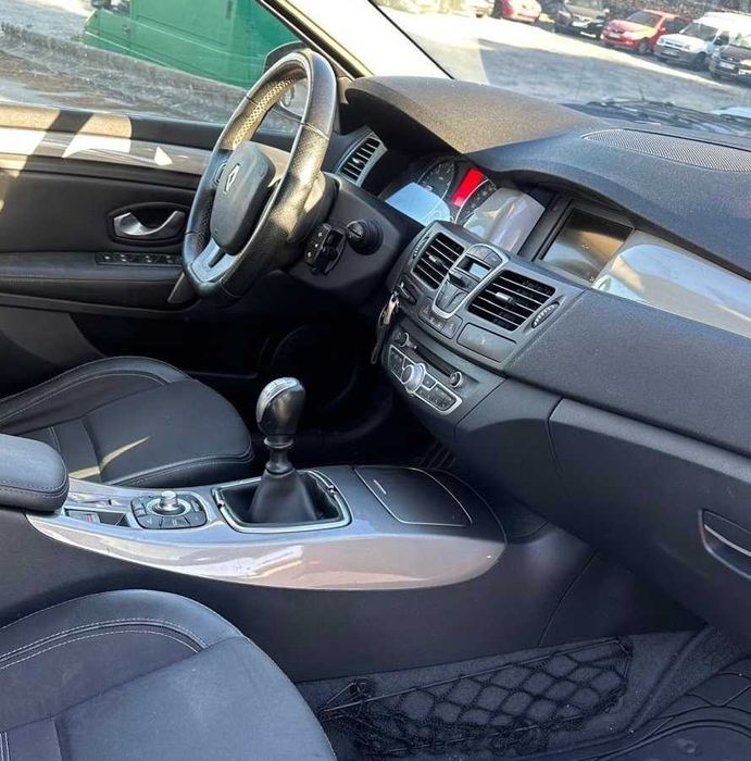 Vendo Renault Laguna Sedan 2010 -OPORTUNIDADE