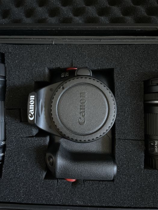 Canon 250d + 2 lentes