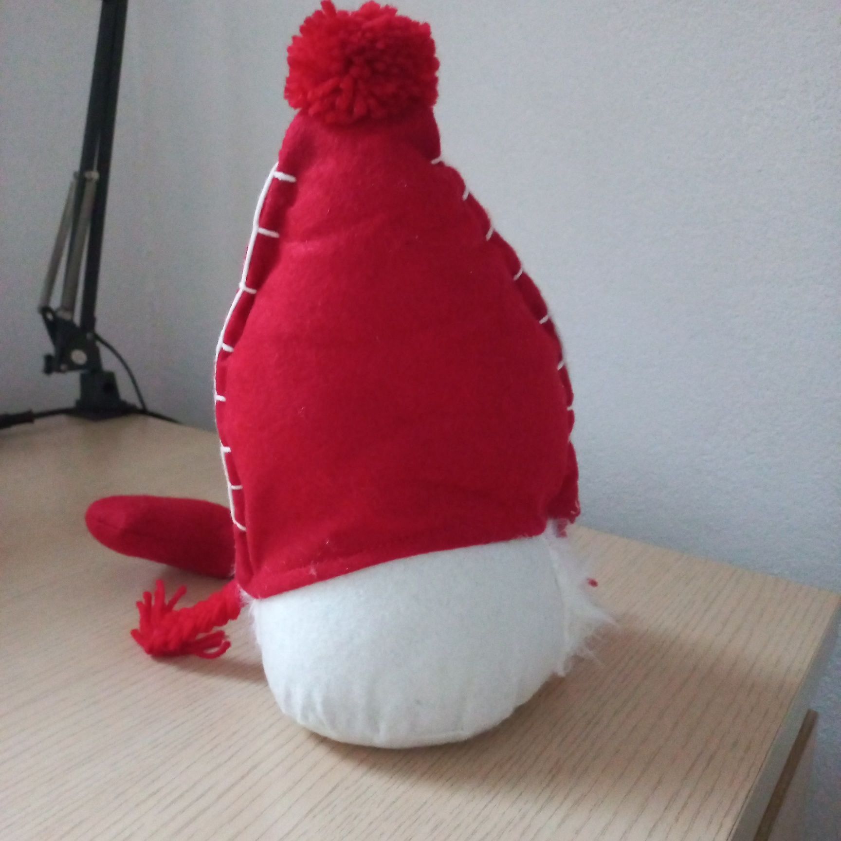 Mikołaj ozdoba czerwony siedzący