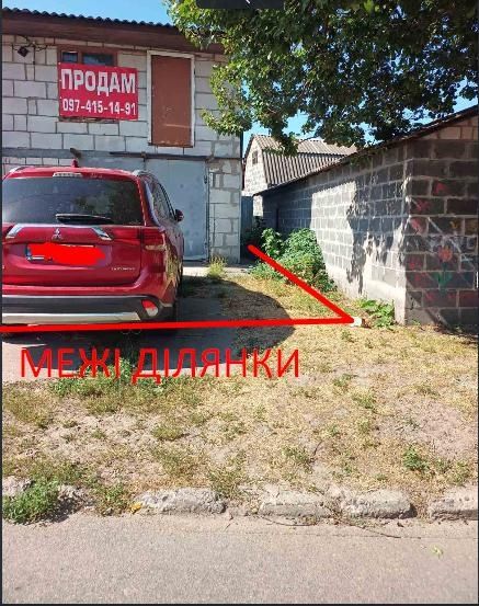 Продам гараж 2-х пов. с.Козин, вул. Садова,35