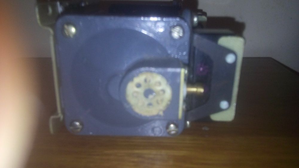 Концевой выключатель двусторонний.