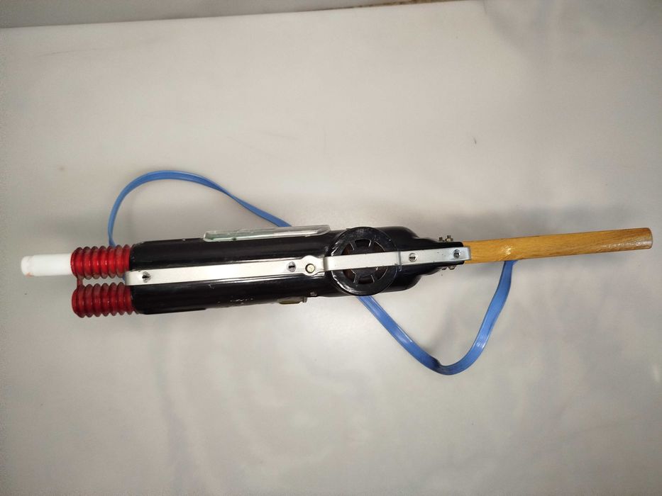 Metalowa Zabawka z PRL u