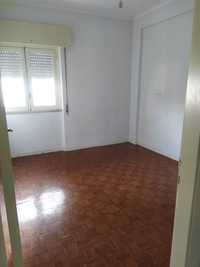 Apartamento T2 em Corroios