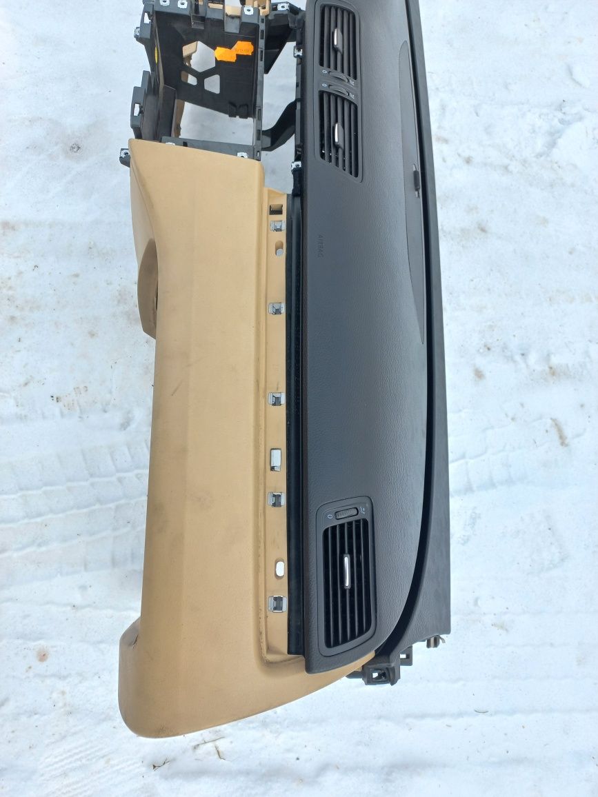 Deska rozdzielcza kokpit pulpit VW Passat b6 airbag