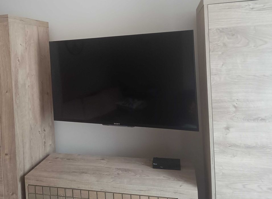 Telewizor Sony Bravia 42" KDL-42W829B STAN JAK NOWY !