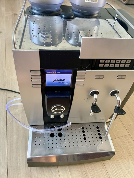 Jura Impressa X9 Win – професійна кавомашина з екраном привезена з ЄС