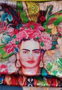 Vendo Echarpe "Frida Khalo" nova com etiqueta
