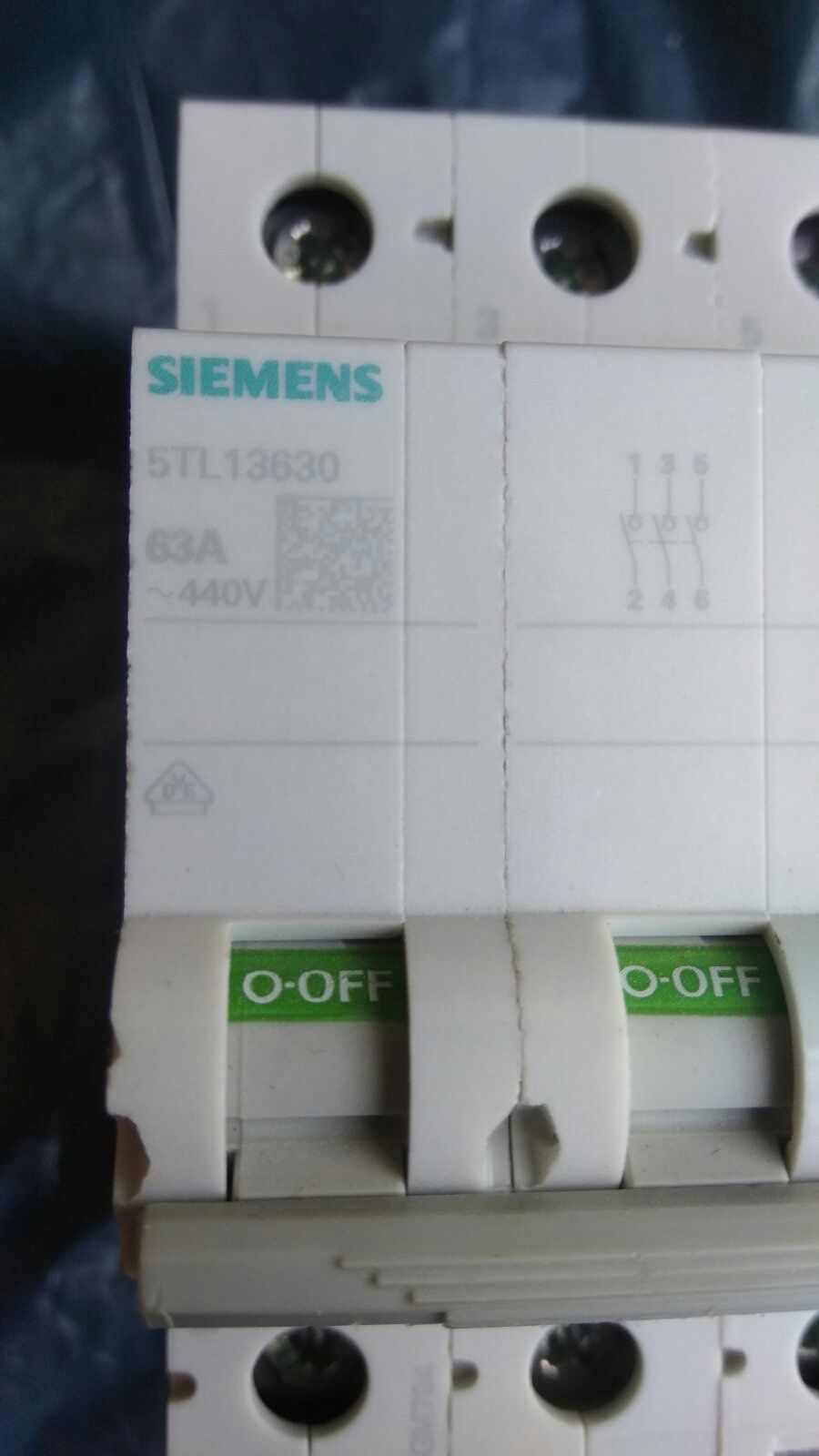 Автоматический выключатель Siemens  63А 3p 10кА 440V