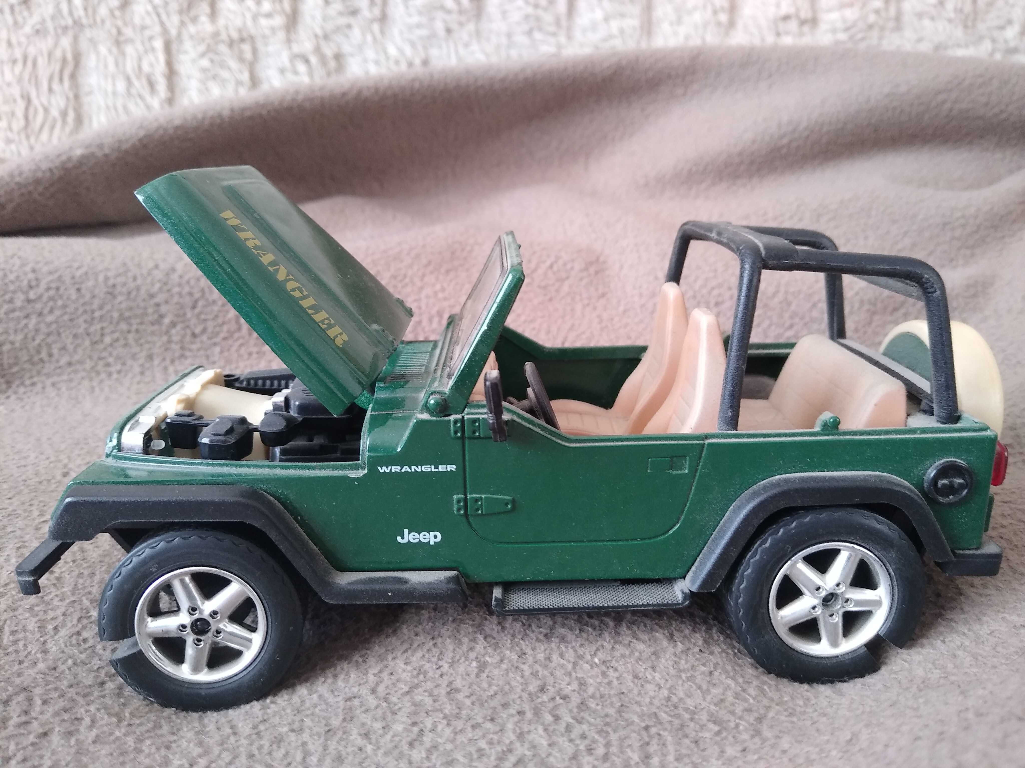 stary Jeep Wrangler 1997 - Solido 1/18