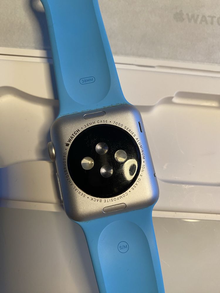 Apple watch sport 38 mm 7000 series aluminum