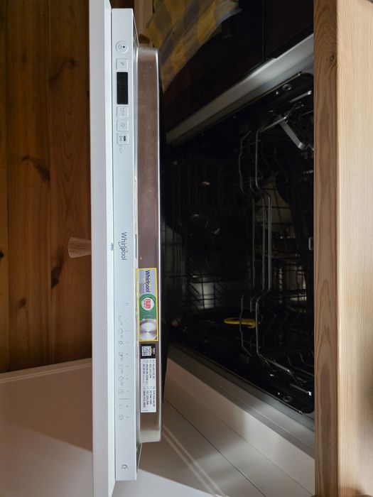 Zmywarka Whirlpool 6 zmysł, użyta kilka razy