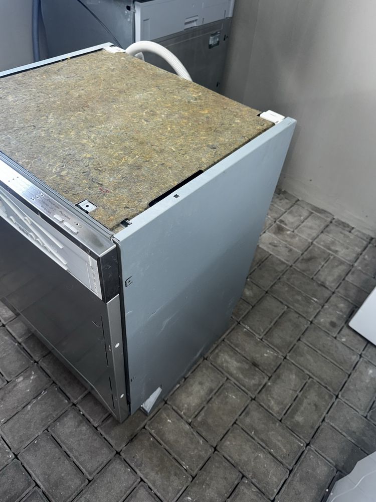 Zmywarka Miele  model g 1182 scvi  pod zabudowę 60 cm