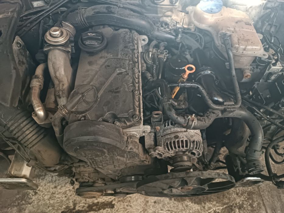 Мотор двигатель Audi AVF 1.9