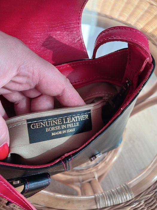 Шкіряна невелика сумочка