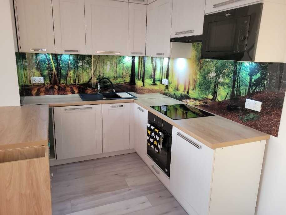 Panele szklane Szkło do kuchni łazienki grafika na szkle podstopnie