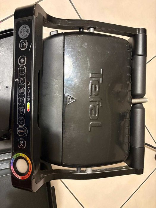 Grill elektryczny TEFAL GC7128 OptiGrill+ z automatycznymi programami