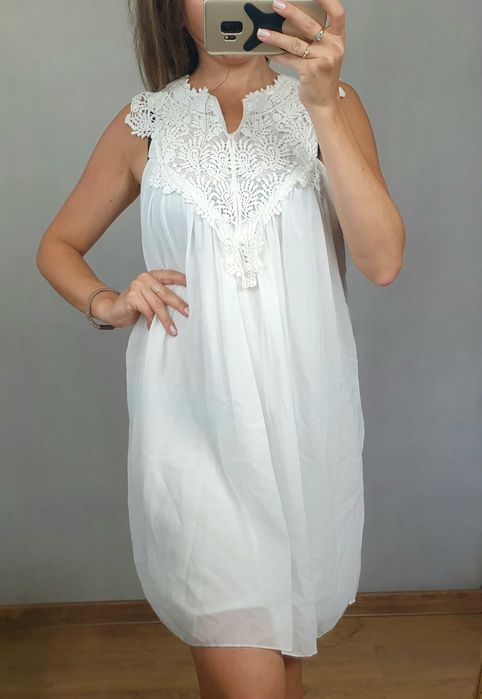 Letnia biała sukienka, ażurowa L