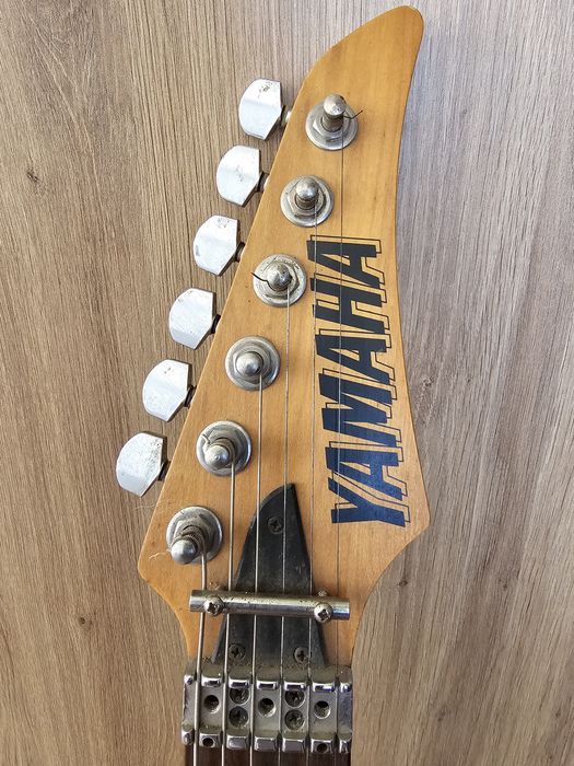 Yamaha RGX Pacyfica 421D