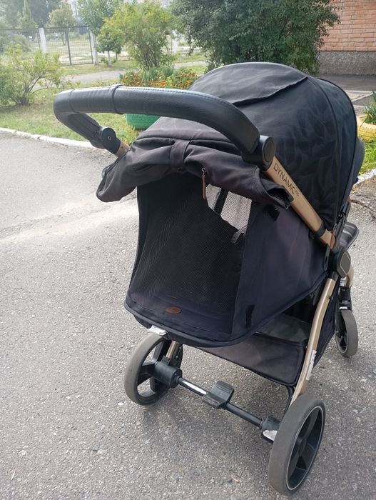 Продам прогулянкову коляску