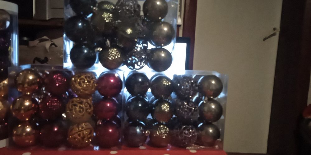 Продам новогодние наборы шариков