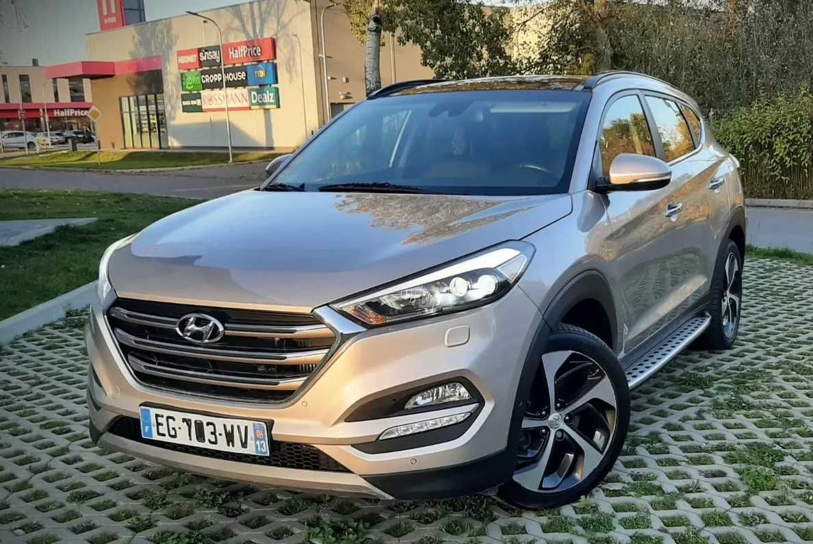 Hyundai Tucson Капот Бампер фара дверь крыло фонарь зеркало торпеда бу