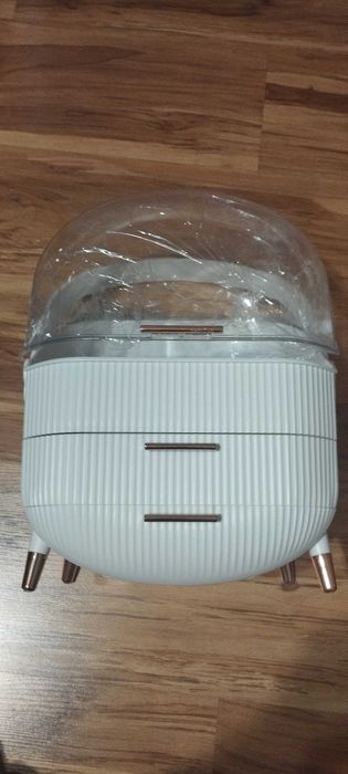 Organizer na kosmetyki