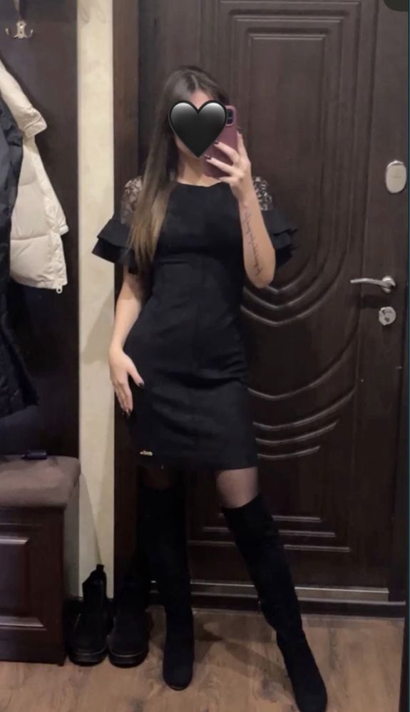 Сукня з замши