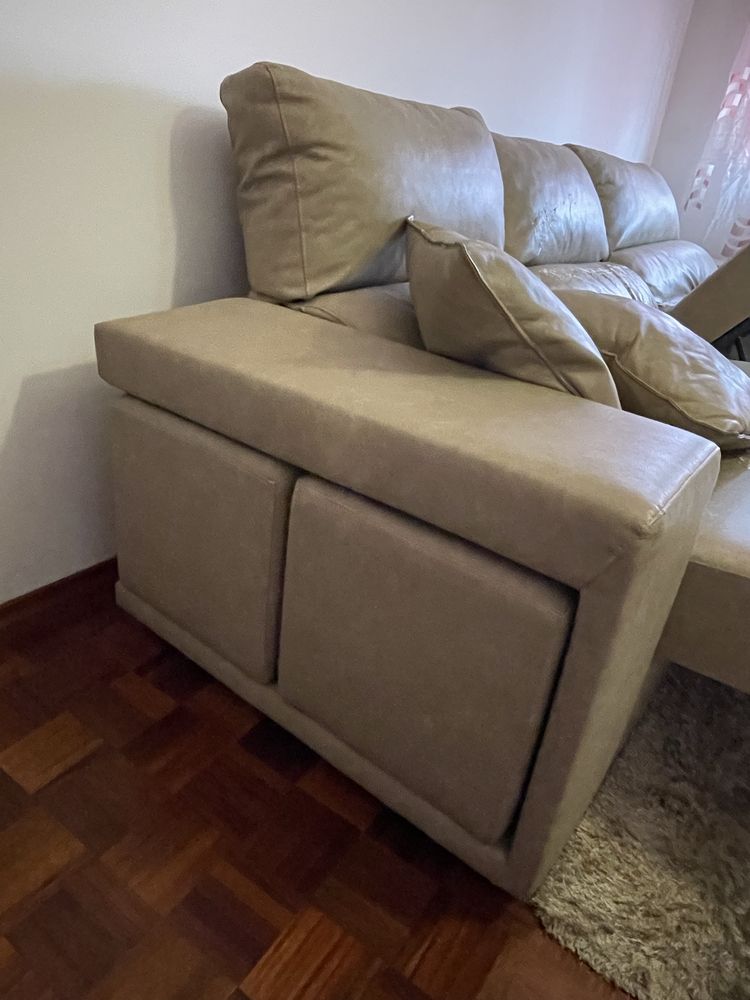 Sofá em forma de L