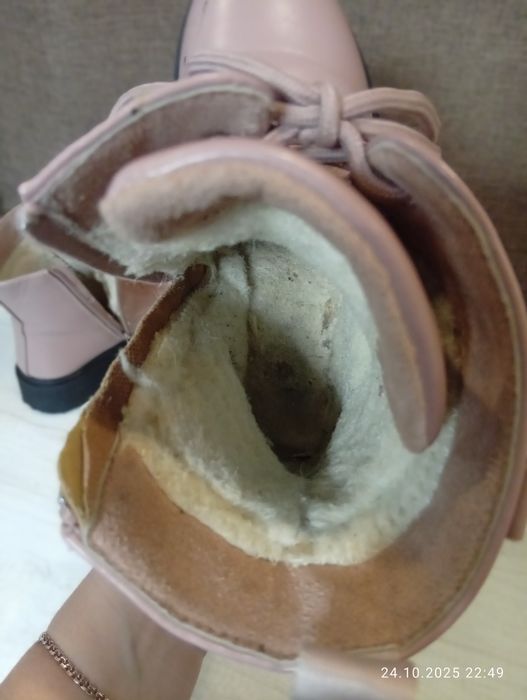 Зимові черевики для дівчинки 36 розмір