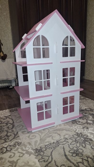 Ляльковий будиночок в гарному стані