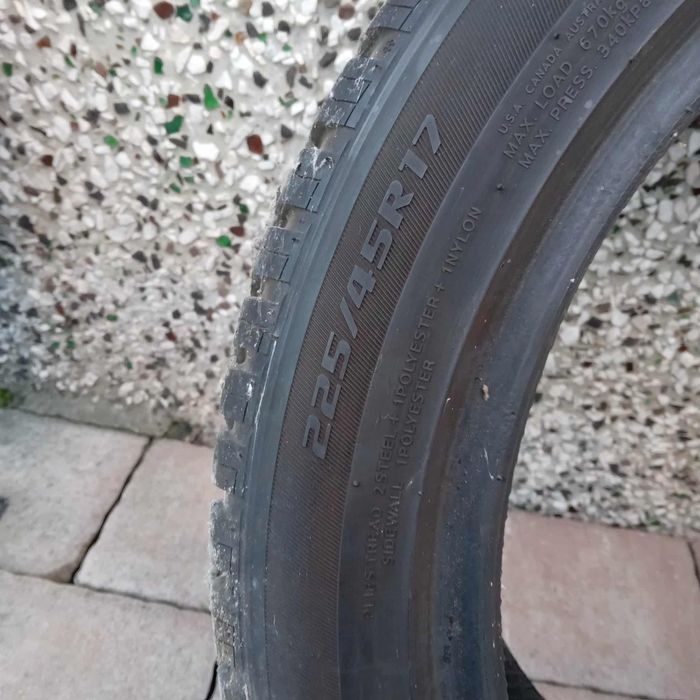 Opony wielosezonowe Laufenn 225/45/17 cena za 2 sztuki