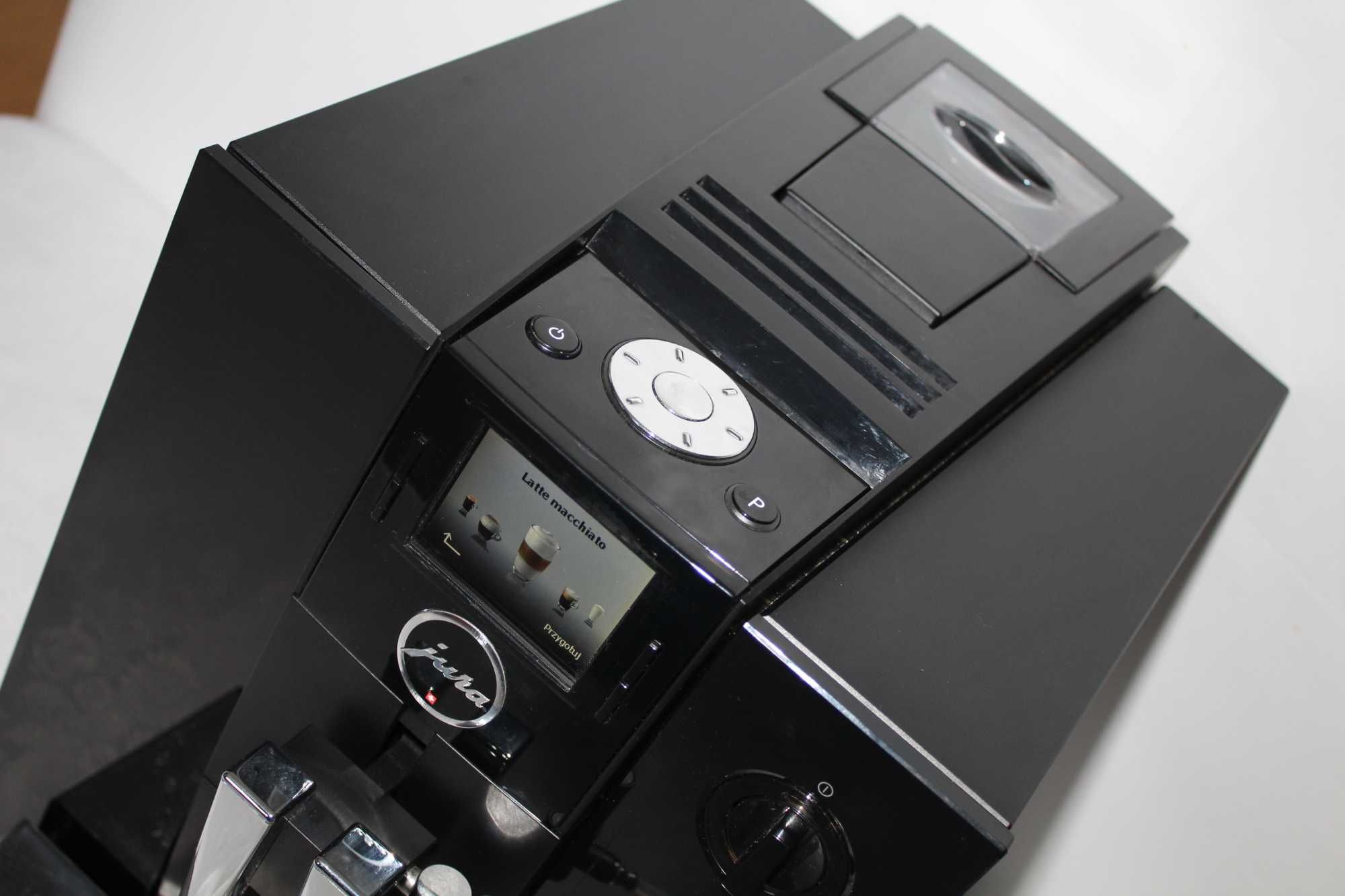 NAJNOWSZY MODEL ekspres JURA F8  lcd menu pl gwarancja 60 dni