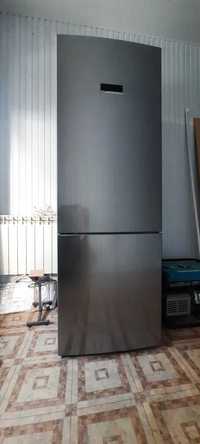 Холодильник Bosch KGN49XID