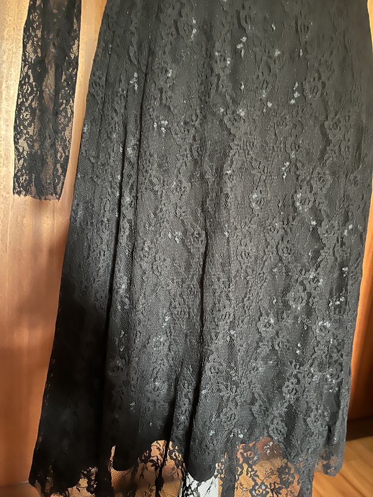 Vestido renda preto meia gola/Novo Zara